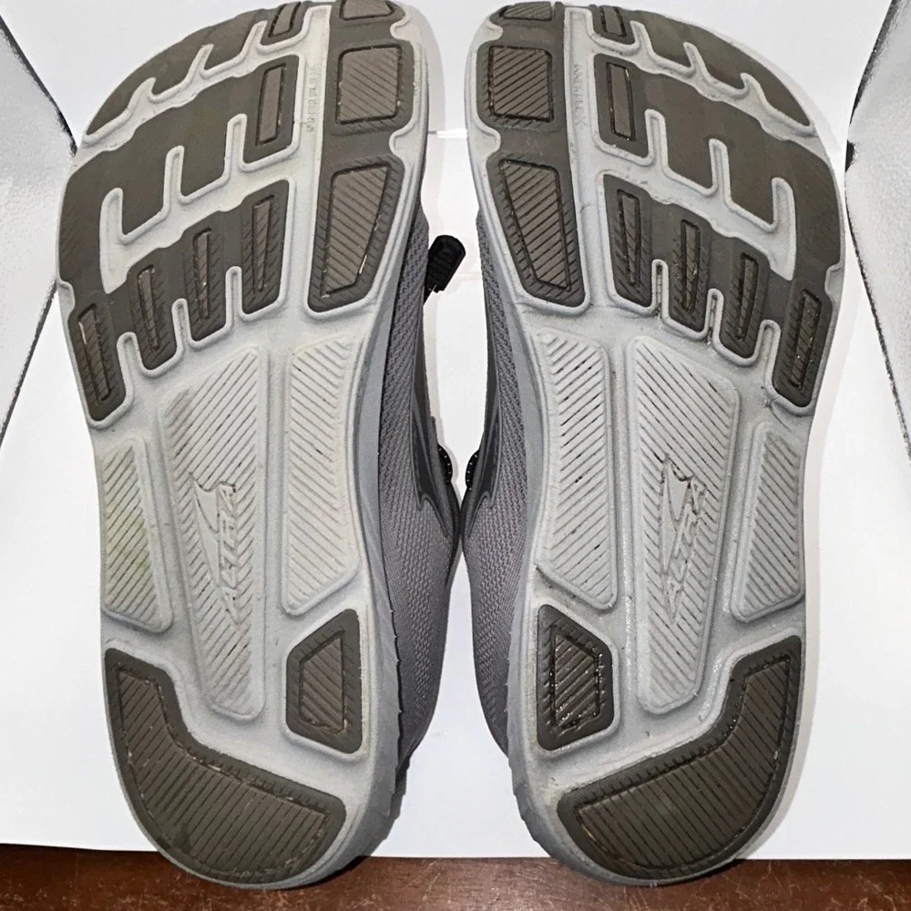 Altra Escalante 3 Mens 9 Gray Road Running Shoes AL0A85NE220 Lock‎ Laces